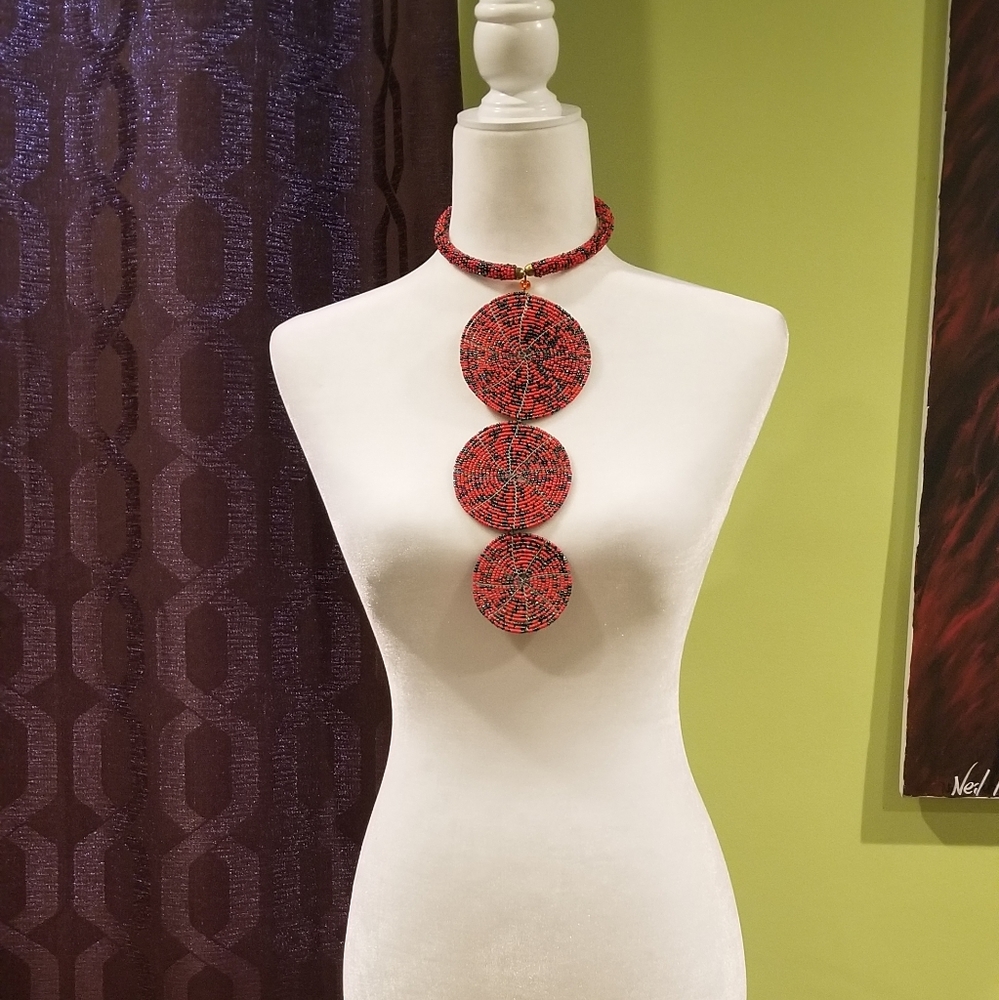 NWOT Red And Black African Beaded Tiered Necklace